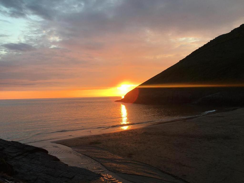 Wild Coastal Retreat At Troed Y Rhiw Aberporth, West Wales Villa Ngoại thất bức ảnh